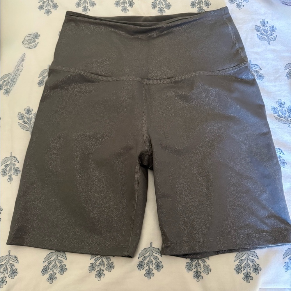 Beyond Yoga Softshine Gun Metal Grey Bike Shorts High-Waisted